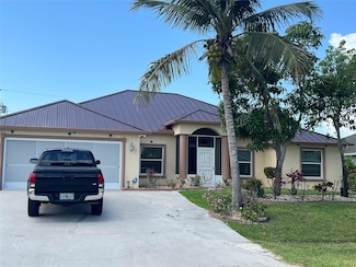 1752 SW Starman Ave, Port Saint Lucie, FL 34953