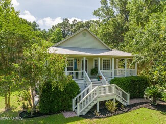 7 Bermuda Inlet Dr, Saint Helena Island, SC 29920