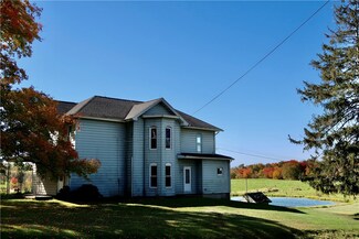 15 Stonepile Rd, New Wilmington, PA 16142