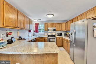6507 Elk Ct, Waldorf, MD 20603
