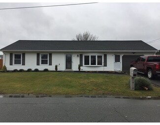 49 Sheraton Ave, Somerset, MA 02725