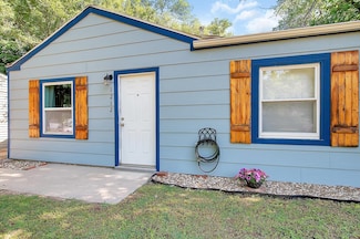 1212 E Evanston St, Park City, KS 67219