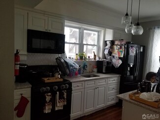 118 Rector St, Perth Amboy, NJ 08861