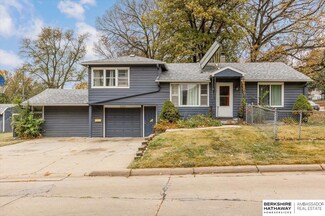 6301 Charles St, Omaha, NE 68132