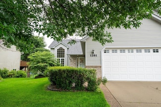 1281 Sunburst Way SE, Hutchinson, MN 55350