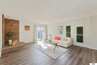 7508 S 87th St, La Vista, NE 68128