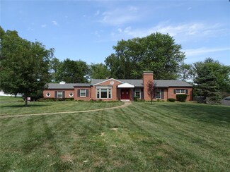 9840 Bridle Trail Ln, Saint Louis, MO 63128