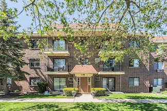 942 N Rohlwing Rd Unit 201E, Addison, IL 60101