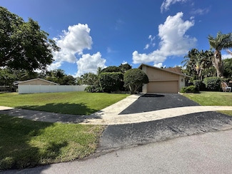 9070 NW 16th St, Plantation, FL 33322