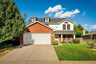 736 Liberty Ln, Crowley, TX 76036