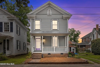 209 E Main St, Washington, NC 27889
