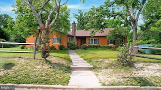 824 Canal St, Blackwood, NJ 08012