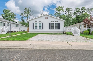 4 Pine Tree Ln, Weymouth, NJ 08330