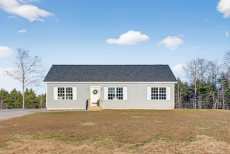 31 Hunters Haven, Standish, ME 04084