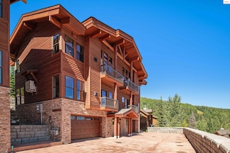 38 Olaf Ct, Sandpoint, ID 83864