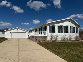 173 Aster Ln, Matteson, IL 60443