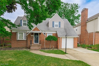 29504 Cresthaven Dr, Willowick, OH 44095
