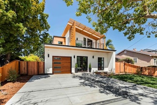 3561 Park Blvd, Palo Alto, CA 94306