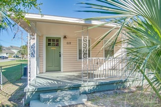 618 N B St, Pensacola, FL 32501