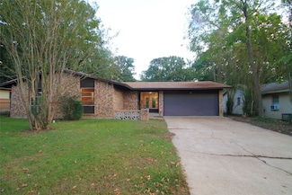 3455 W Houston St, Paris, TX 75460