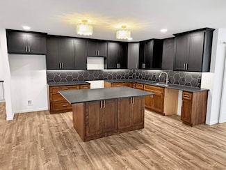 204 Railroad St, Calmar, IA 52132