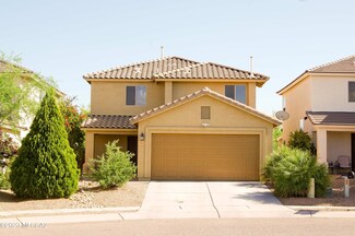 933 W Placita El Cauce Rico, Green Valley, AZ 85614