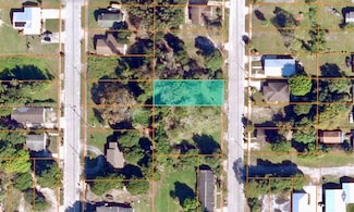609 18th N St, Fort Pierce, FL 34950