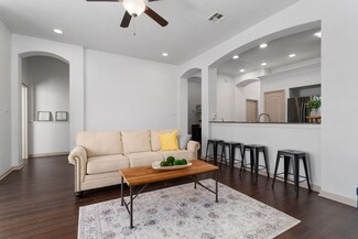 2617 Red Oak Cir, Brenham, TX 77833