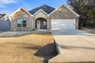 2519 Hillcrest Dr, Granbury, TX 76048