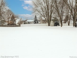 S Genesee Rd, Grand Blanc, MI 48439