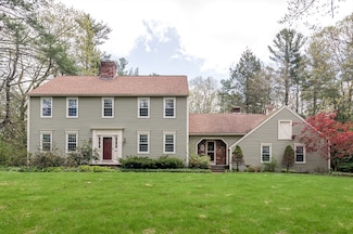 15 Shenandoah Dr, Paxton, MA 01612