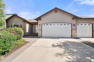 2149 SE Harley Ln, Bend, OR 97702
