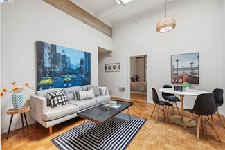 2112 West St Unit 2, Oakland, CA 94612