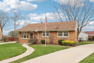 9335 W Dixon St, Milwaukee, WI 53214