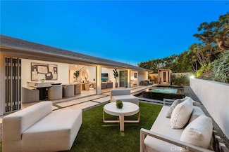 1318 Outrigger Dr, Corona Del Mar, CA 92625