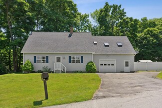 14 Payson Ln, Rockland, ME 04841