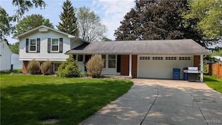 88 Philip Dr, Buffalo, NY 14228