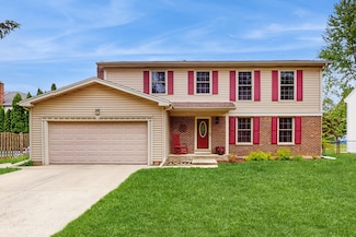 1056 Boxwood Dr, Crystal Lake, IL 60014
