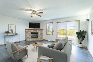 2367 Effingham Way Unit 2367, Sun Prairie, WI 53590