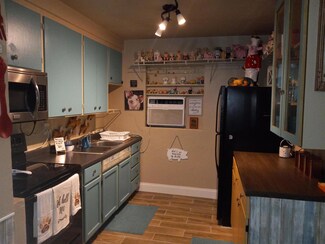 2511 Kerr St, Fort Pierce, FL 34947