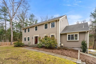87 Harrington Ridge Rd, Sherborn, MA 01770