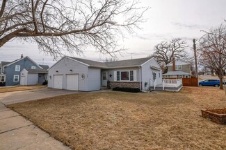 225 N Washington St, Lake City, MN 55041