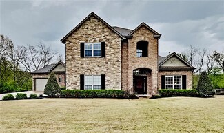 2403 Riverfront Ln, Fayetteville, AR 72703