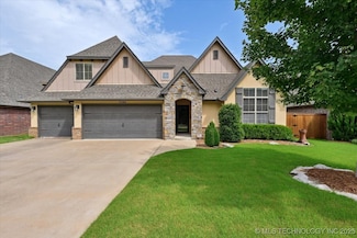 3100 W Edgewater St, Broken Arrow, OK 74012
