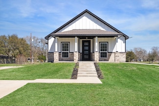 7302 Overton St, Hitchcock, TX 77563