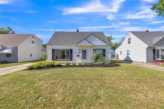 27081 Drakefield Ave, Euclid, OH 44132