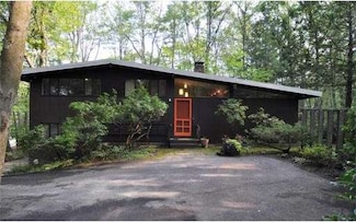 11 Dewey Rd, Lexington, MA 02420