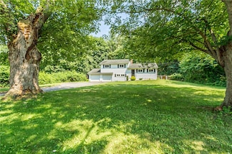 354 Marsh Rd, Pittsford, NY 14534