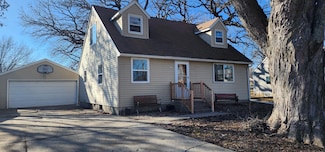 1906 SE Marshall St, Albert Lea, MN 56007