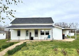 1178 Hart Rd, Macomb, MO 65702
